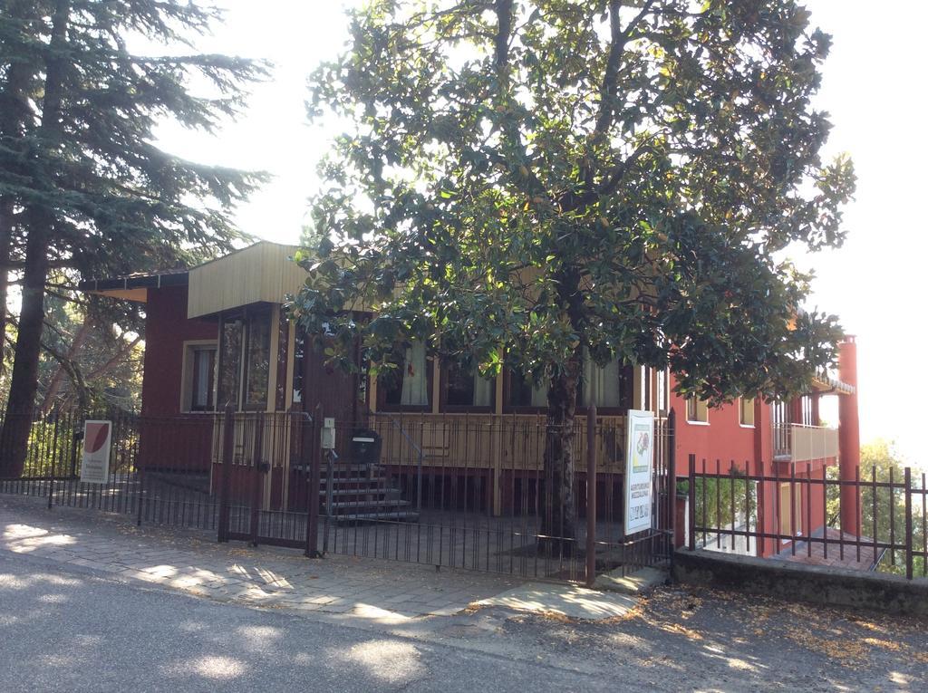 Agriturismo Mezzaluna Hotel Montalto Pavese Bagian luar foto