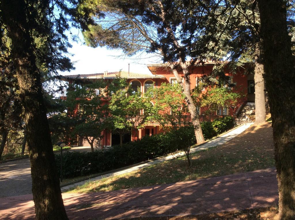 Agriturismo Mezzaluna Hotel Montalto Pavese Bagian luar foto